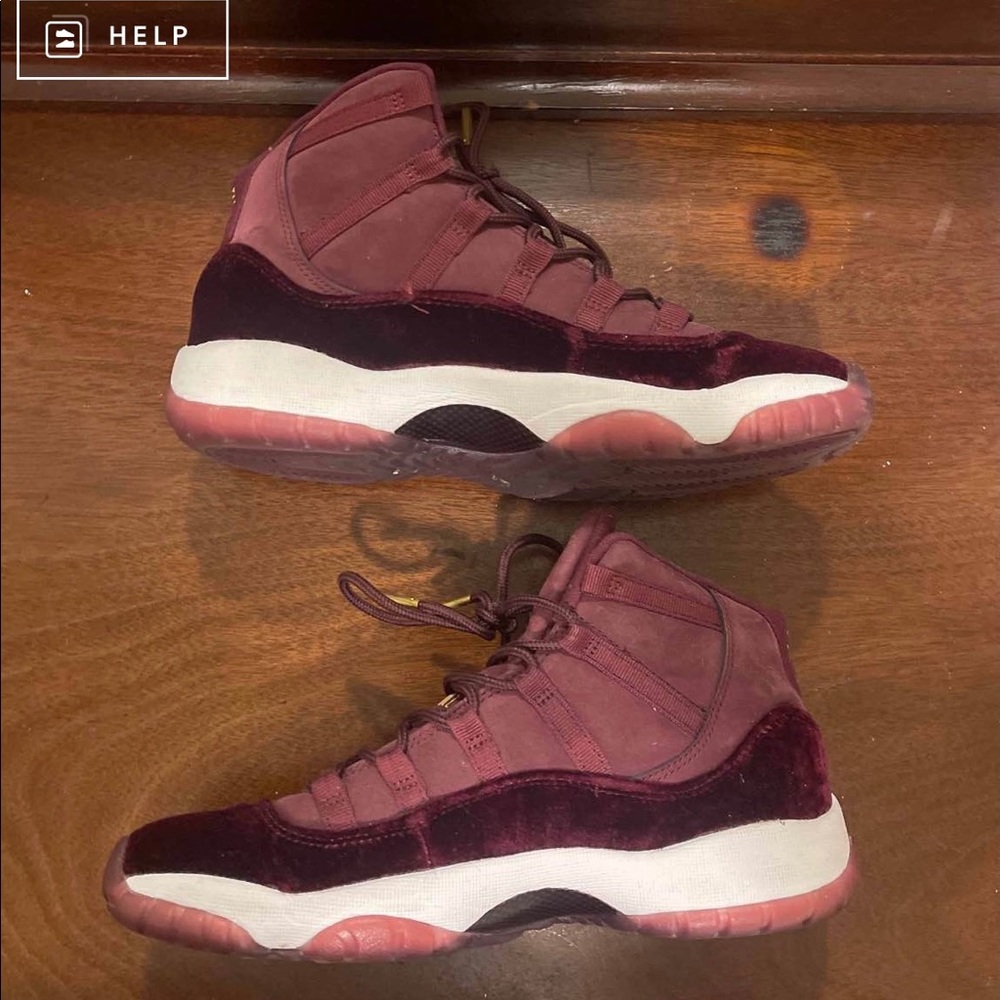 AJ 11 Heiress Maroon 5.5y